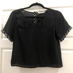 Elodie Crop Top Shirt, Women's Size S, Black with White Detail